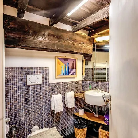 Spacious Flat By Piazza Navona Daire *