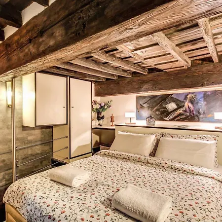 Spacious Flat By Piazza Navona