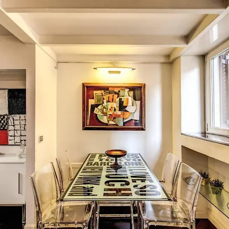 Spacious Flat By Piazza Navona Διαμέρισμα *